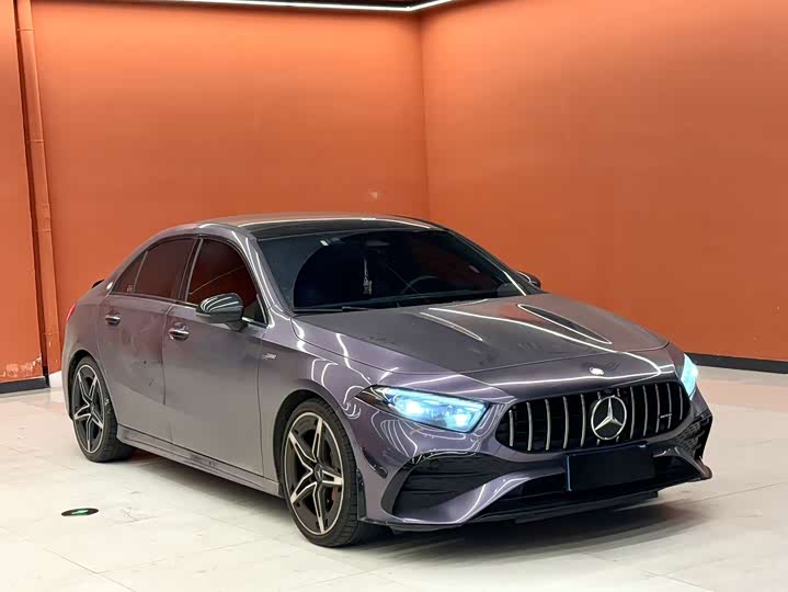 Mercedes-Benz A-Class AMG 2024 AMG A 35 L 4MATIC - zdjęcie 17