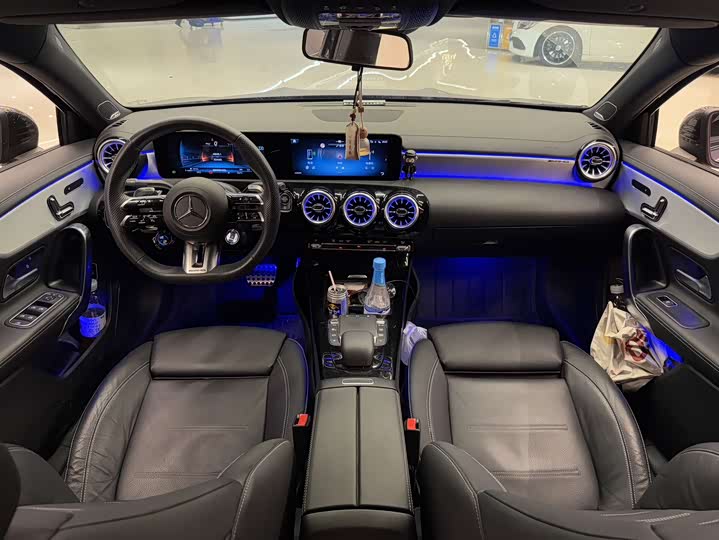 Mercedes-Benz A-Class AMG 2024 AMG A 35 L 4MATIC - zdjęcie 20