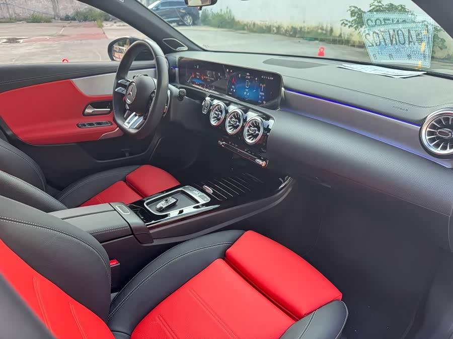 Mercedes-Benz A-Class AMG 2025 AMG A 35 4MATIC - zdjęcie 12