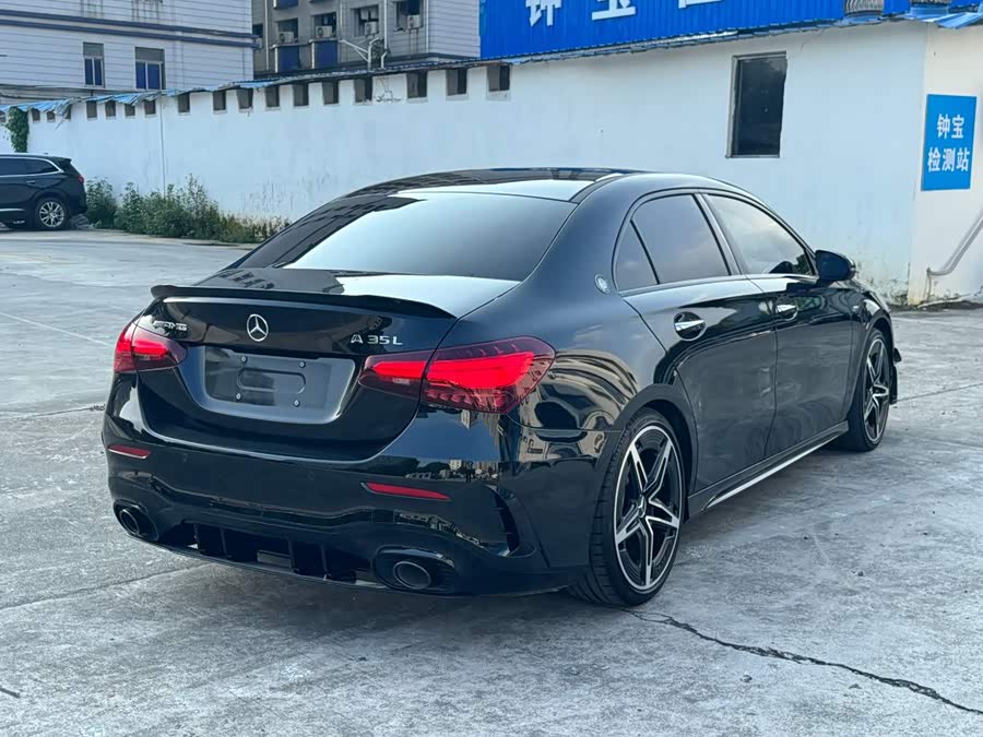 Mercedes-Benz A-Class AMG 2025 AMG A 35 4MATIC - zdjęcie 15