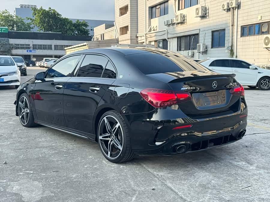 Mercedes-Benz A-Class AMG 2025 AMG A 35 4MATIC - zdjęcie 17