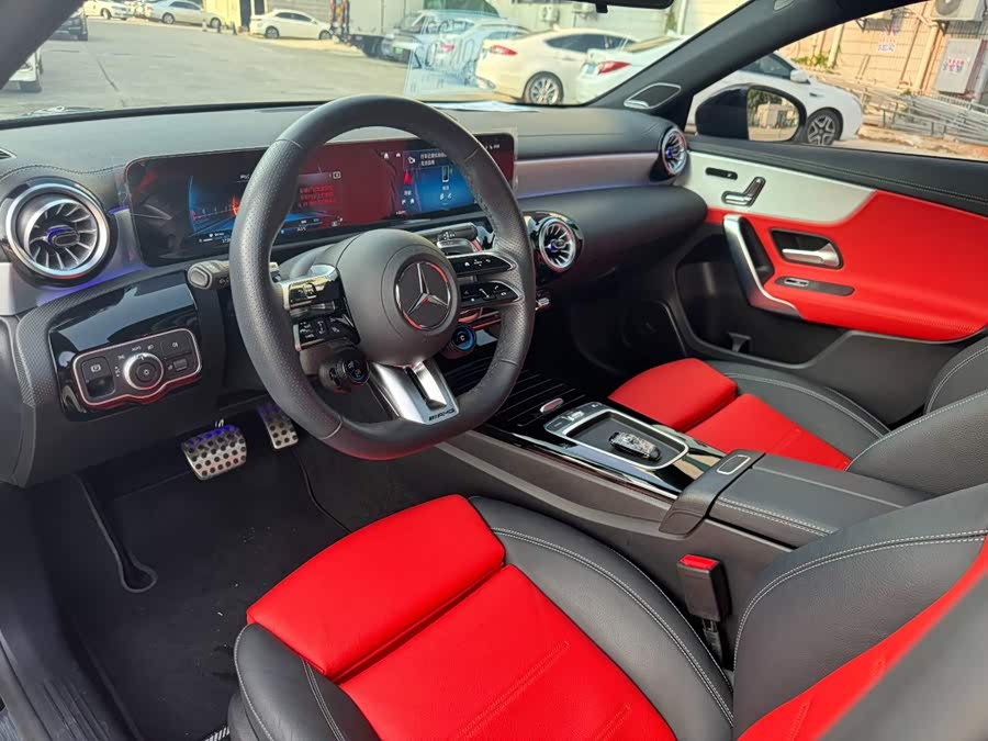 Mercedes-Benz A-Class AMG 2025 AMG A 35 4MATIC - zdjęcie 4