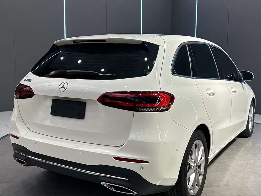 Mercedes-Benz B-Class 2022 B 200 Fashion - zdjęcie 6