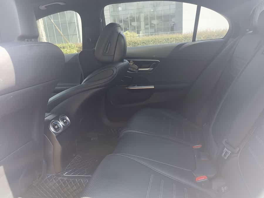 Mercedes-Benz C-Class 2023 C 260 L Haoye Sports Edition - zdjęcie 9