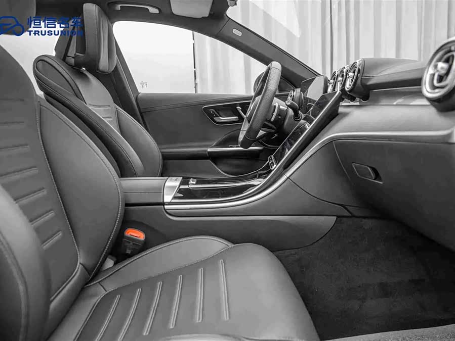 Mercedes-Benz C-Class 2023 C 260 L Sport Edition - zdjęcie 15