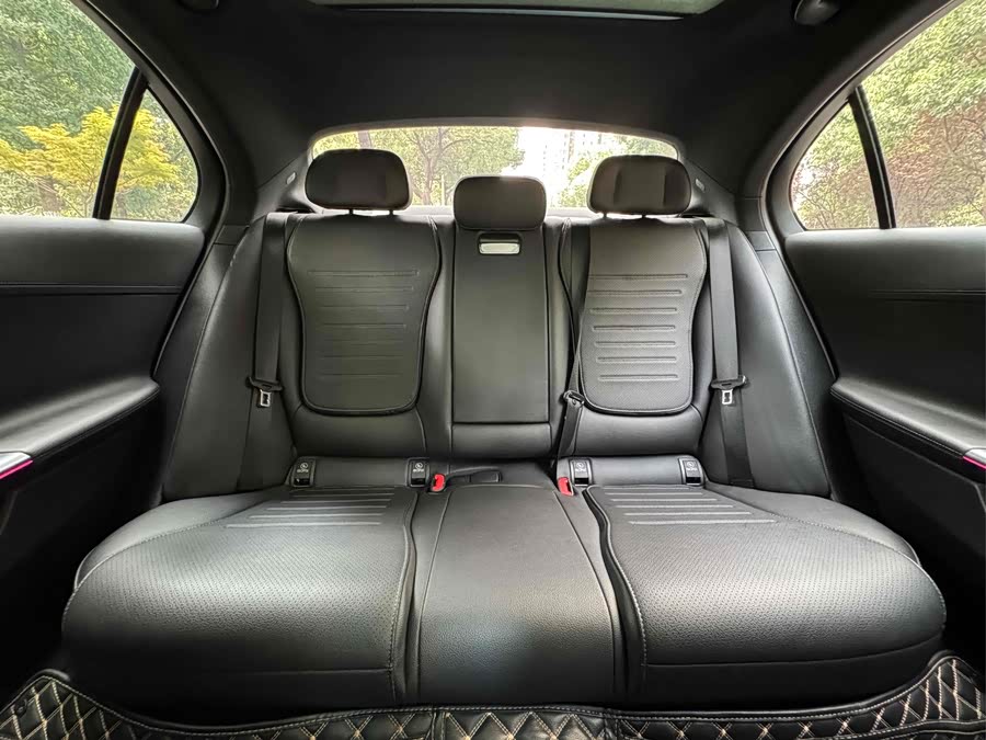 Mercedes-Benz C-Class 2023 C 260 L Sport Edition - zdjęcie 5