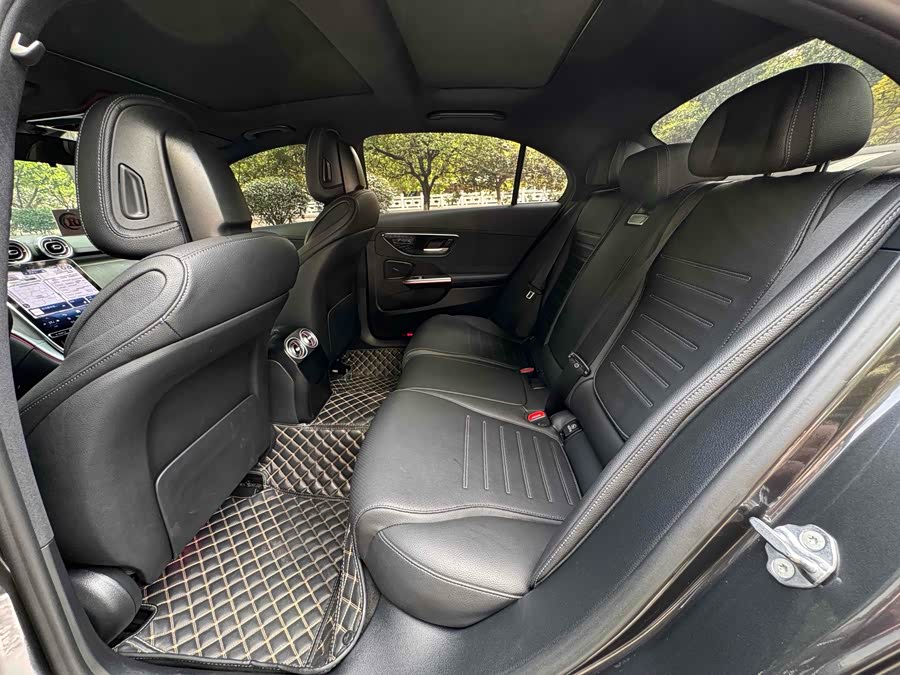 Mercedes-Benz C-Class 2023 C 260 L Sport Edition - zdjęcie 8