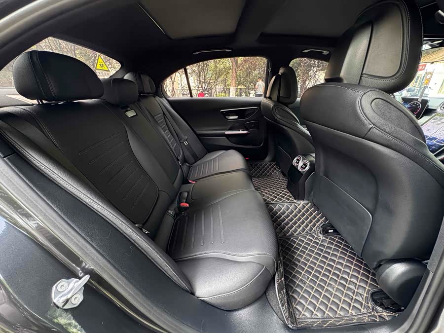 Mercedes-Benz C-Class 2023 C 260 L Sport Edition - zdjęcie 9