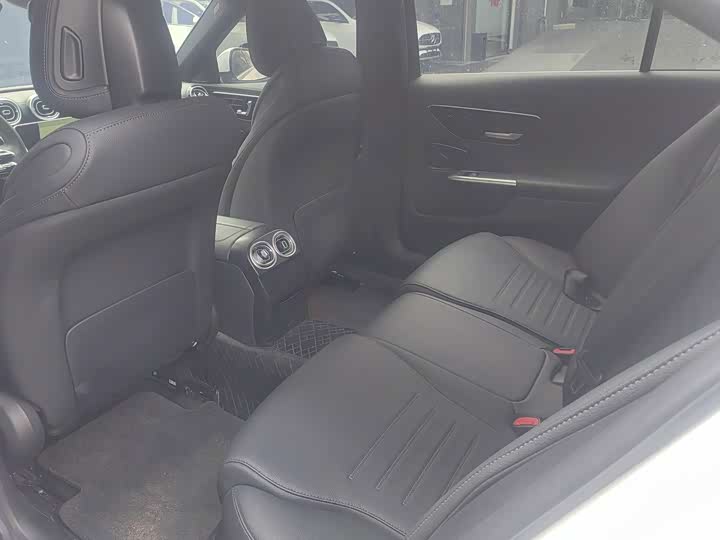 Mercedes-Benz C-Class New Energy 2025 C 350 - zdjęcie 19
