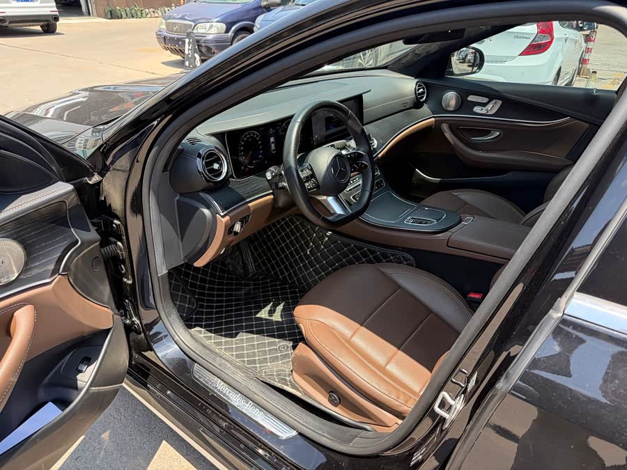 Mercedes-Benz E-Class 2023 E 300 L Sport Luxury - zdjęcie 6