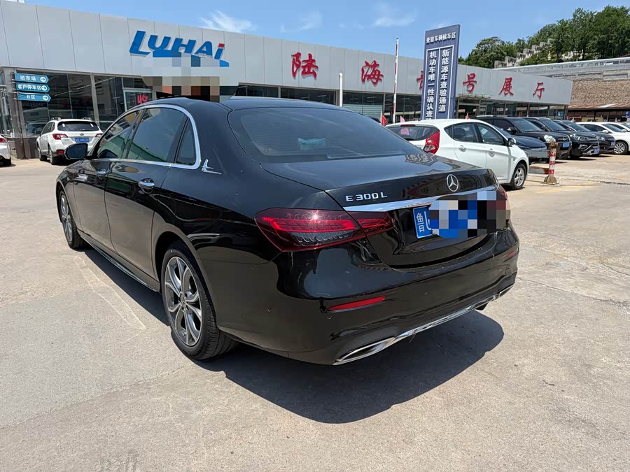 Mercedes-Benz E-Class 2023 E 300 L Sport Luxury - zdjęcie 8