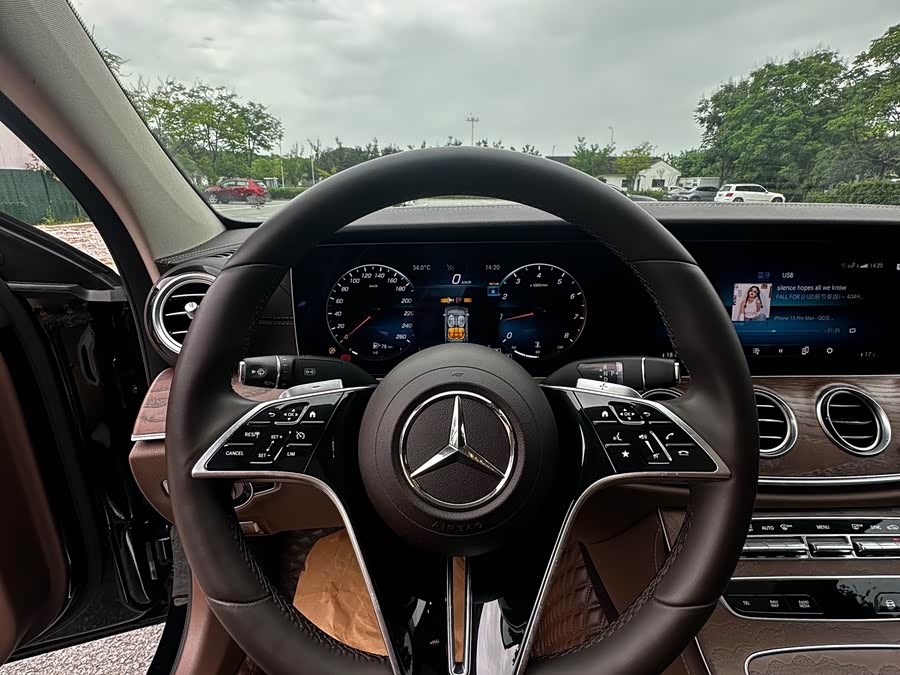Mercedes-Benz E-Class 2023 Facelift E 300 L Luxury - zdjęcie 15