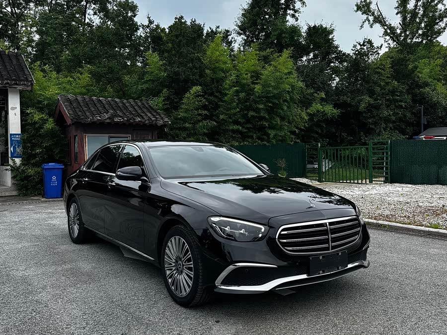 Mercedes-Benz E-Class 2023 Facelift E 300 L Luxury - zdjęcie 3
