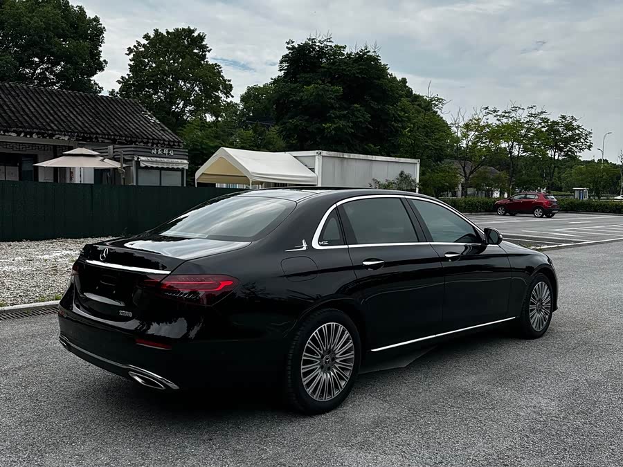 Mercedes-Benz E-Class 2023 Facelift E 300 L Luxury - zdjęcie 6