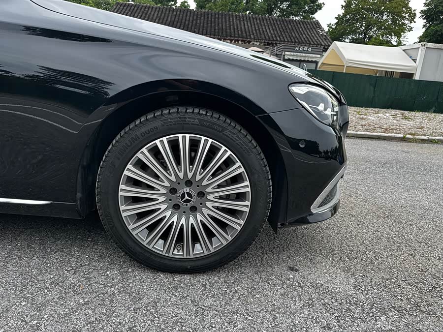 Mercedes-Benz E-Class 2023 Facelift E 300 L Luxury - zdjęcie 7