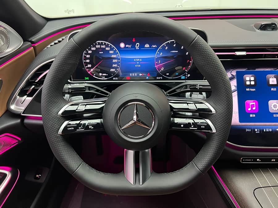 Mercedes-Benz E-Class 2026 E 300 L Luxury - zdjęcie 14