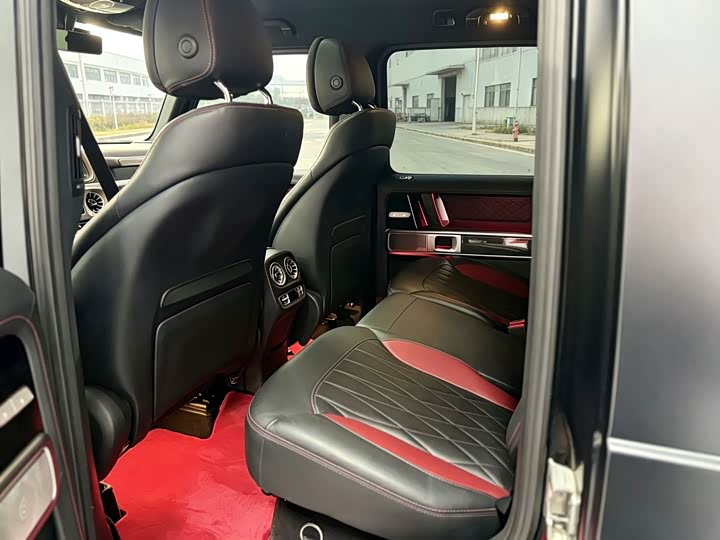 Mercedes-Benz G-Class 2022 AMG G 63 - zdjęcie 14