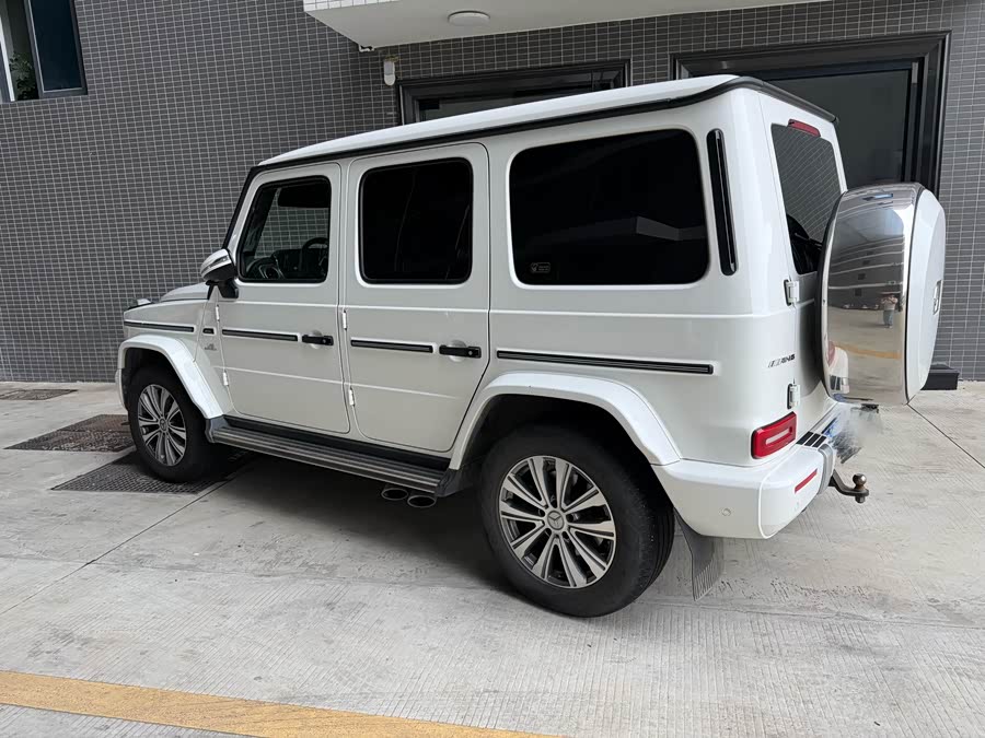 Mercedes-Benz G-Class 2024 G 350 - zdjęcie 3