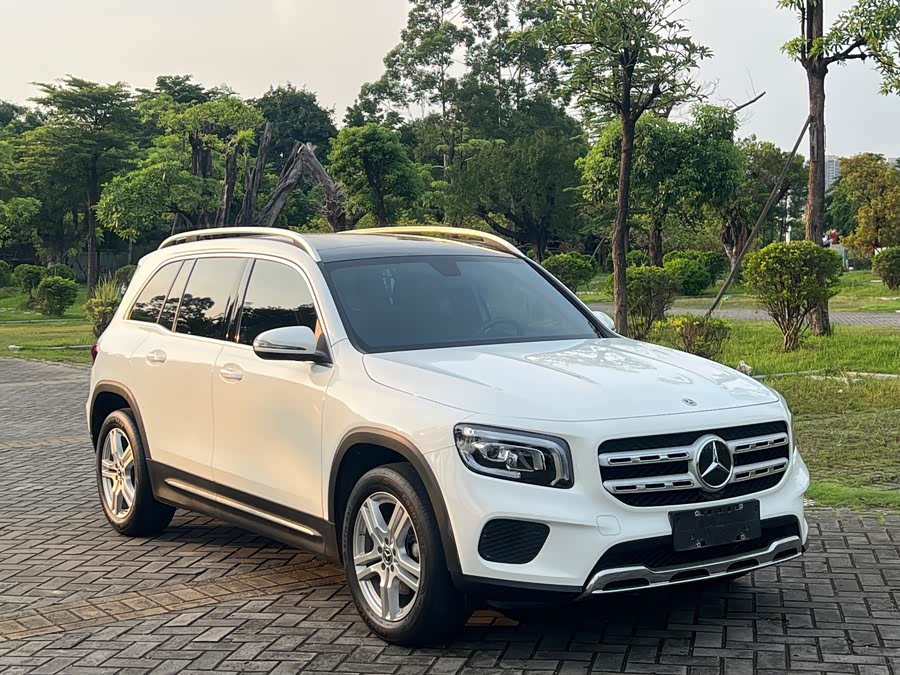 Mercedes-Benz GLB 2023 Facelift GLB 200 Dynamic - zdjęcie 3