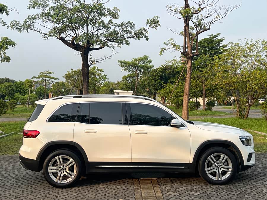 Mercedes-Benz GLB 2023 Facelift GLB 200 Dynamic - zdjęcie 5