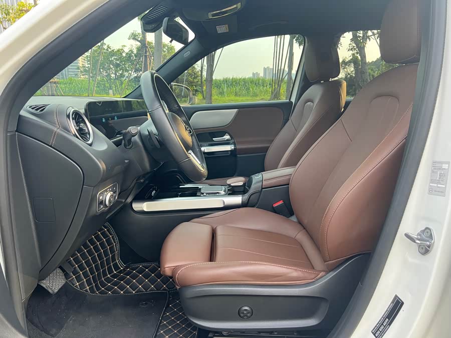 Mercedes-Benz GLB 2023 Facelift GLB 200 Dynamic - zdjęcie 8
