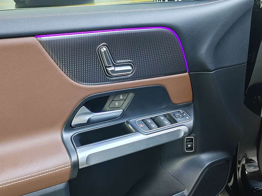 Mercedes-Benz GLB 2023 GLB 220 Dynamic - zdjęcie 8