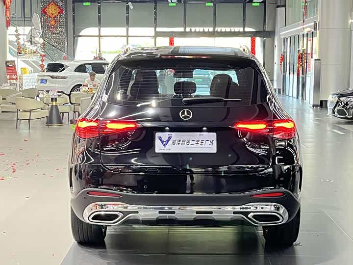 Mercedes-Benz GLC 2024 GLC 300 L 4MATIC Luxury 5-seater - zdjęcie 17
