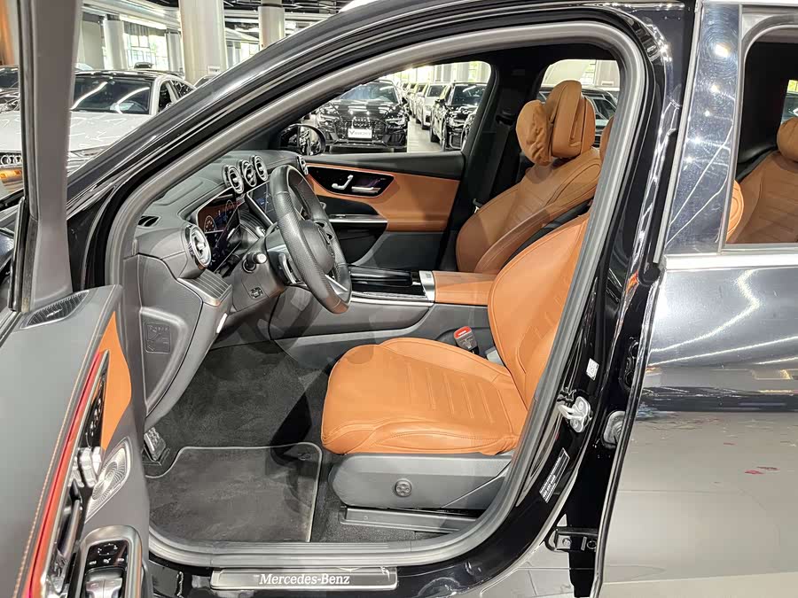 Mercedes-Benz GLC 2024 GLC 300 L 4MATIC Luxury 5-seater - zdjęcie 4