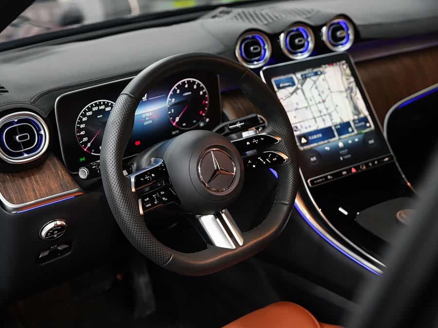 Mercedes-Benz GLC 2025 GLC 300 L 4MATIC Dynamic Edition 5-seater - zdjęcie 8