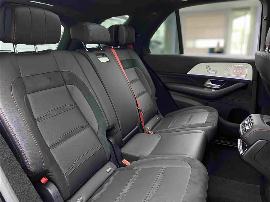 Mercedes-Benz GLE AMG 2024 AMG GLE 53 4MATIC+ - zdjęcie 11