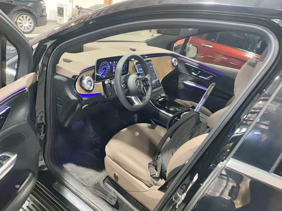 Mercedes EQE SUV 2024 500 4MATIC Luxury - zdjęcie 3