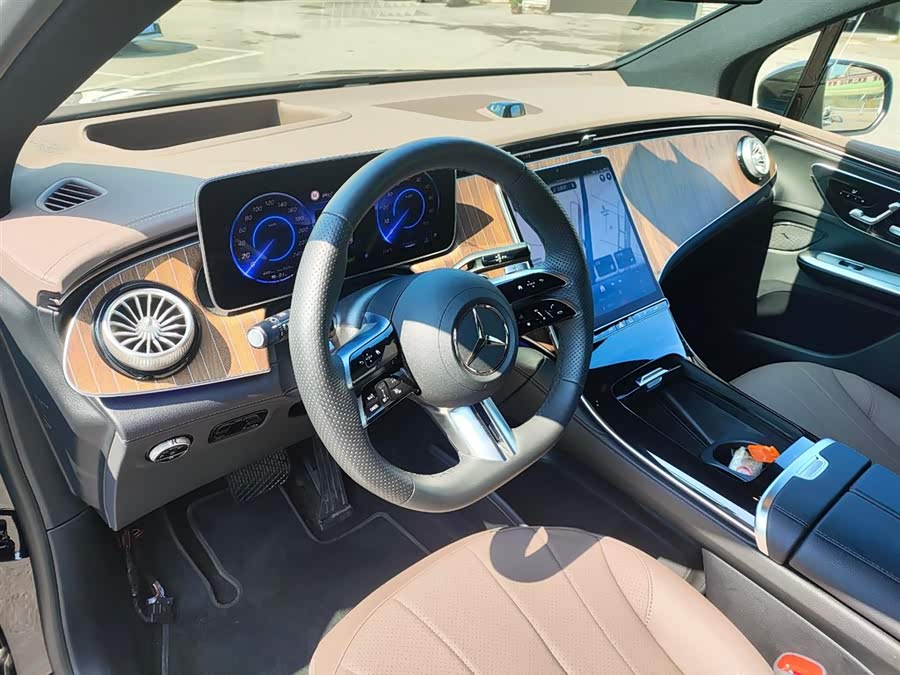 Mercedes EQE SUV 2024 500 4MATIC - zdjęcie 14
