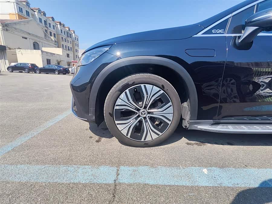 Mercedes EQE SUV 2024 500 4MATIC - zdjęcie 16