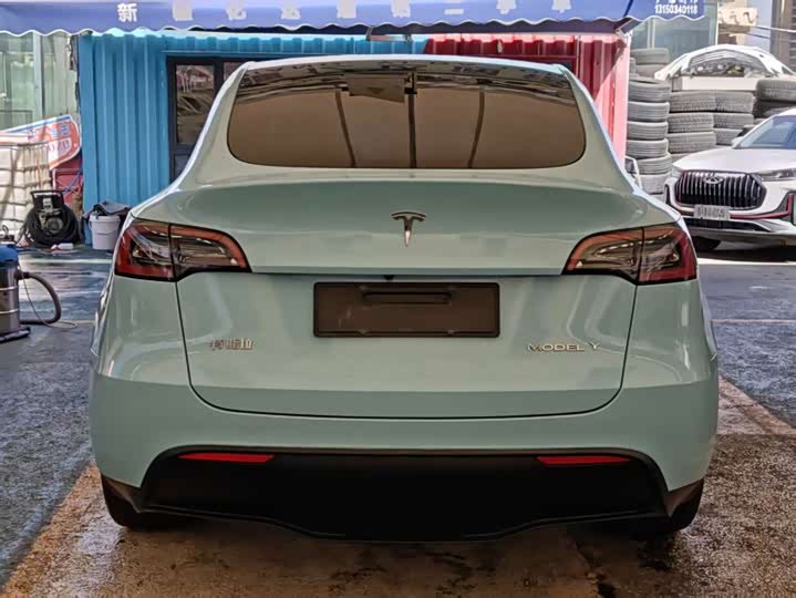 Model Y 2022 Facelift RWD - zdjęcie 17