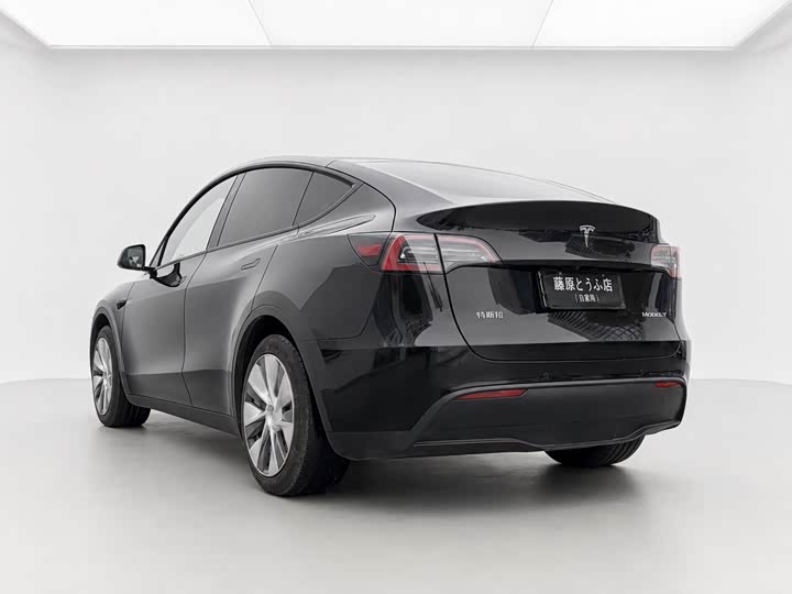 Model Y 2022 Facelift RWD - zdjęcie 19
