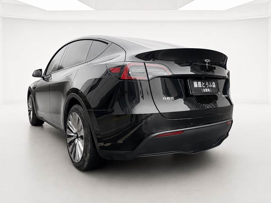 Model Y 2022 Facelift RWD - zdjęcie 10