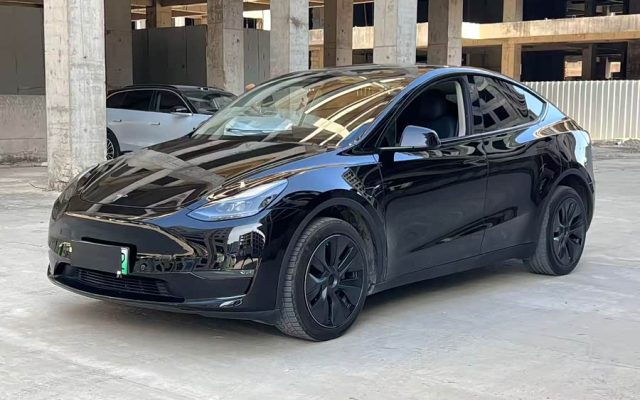 Model Y 2024 Long Range All-Wheel Drive Version