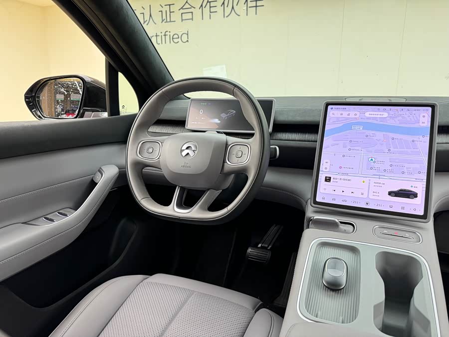 NIO EC6 2024 75kWh - zdjęcie 18
