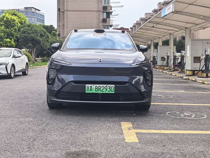 NIO ES8 2023 100kWh Executive - zdjęcie 17