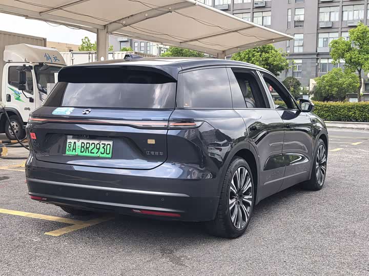 NIO ES8 2023 100kWh Executive - zdjęcie 20