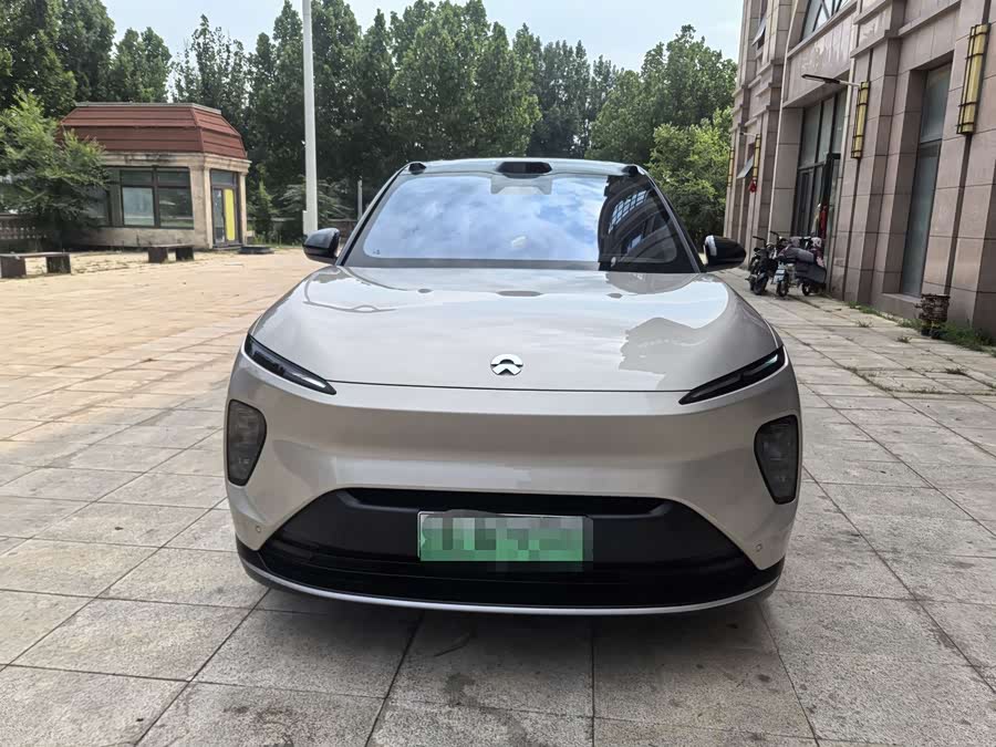 NIO ES8 2023 100kWh Signature Edition - zdjęcie 2