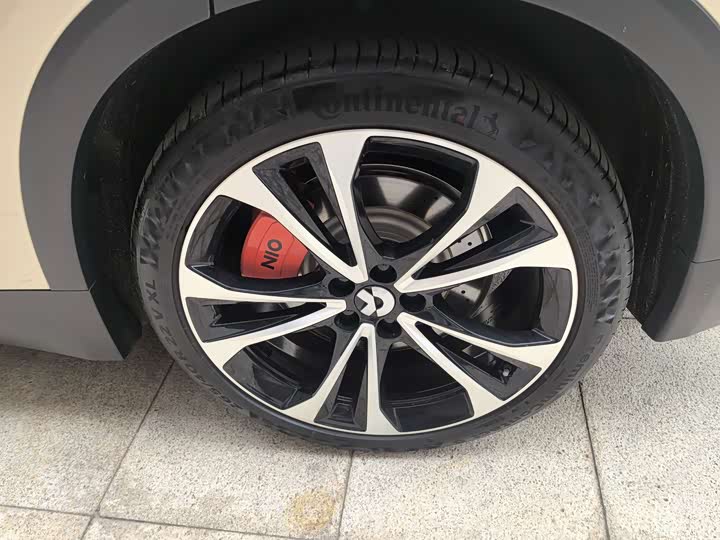 NIO ES8 2023 100kWh Signature Edition - zdjęcie 16