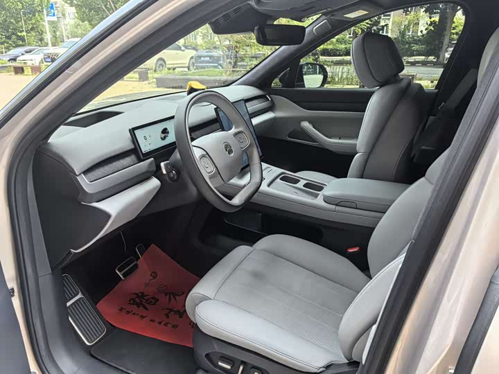 NIO ES8 2023 100kWh Signature Edition - zdjęcie 19