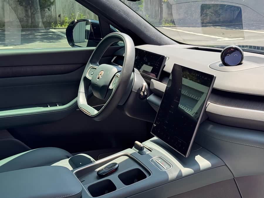 NIO ES8 2024 100kWh Signature Edition - zdjęcie 17