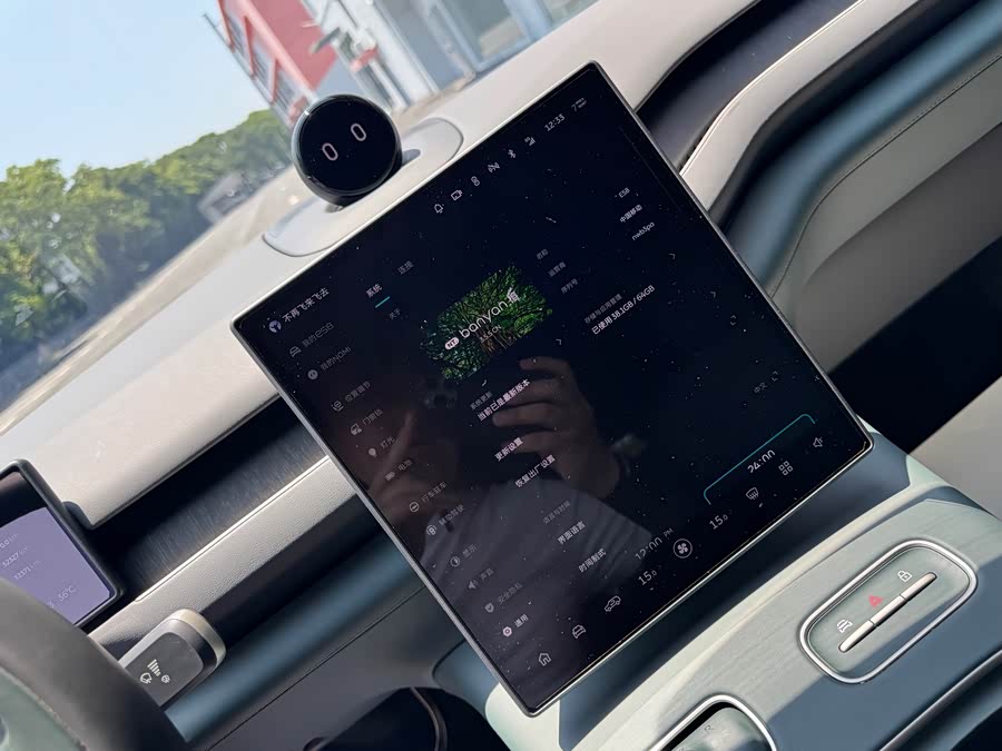 NIO ES8 2024 100kWh Signature Edition - zdjęcie 9