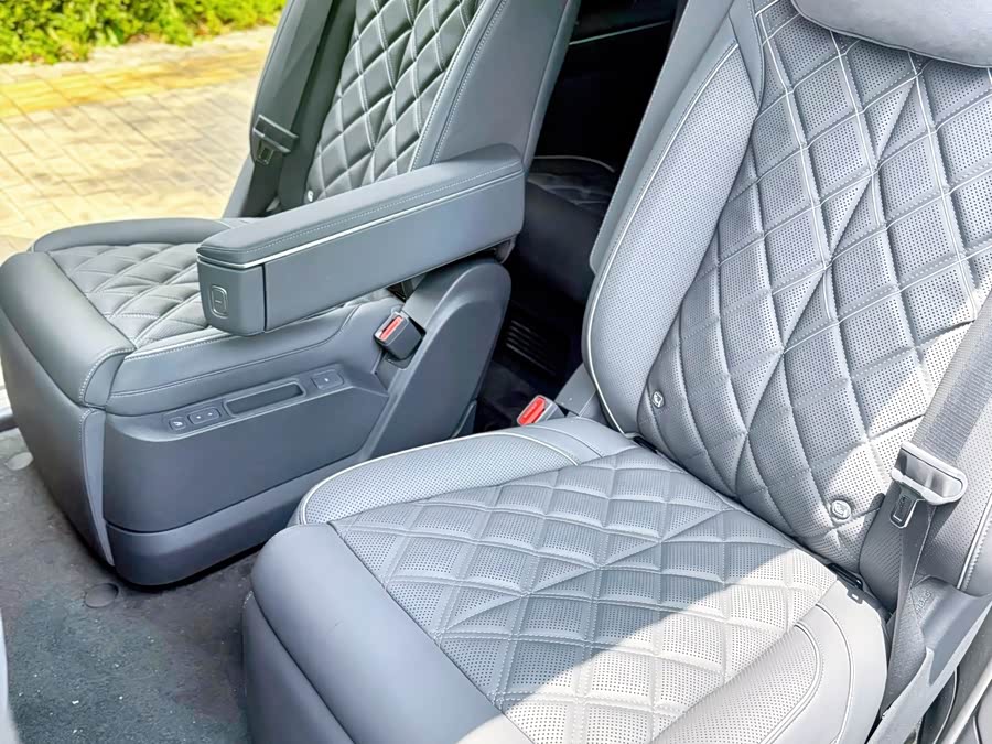 NIO ES8 2026 6-Seater Executive Luxury - zdjęcie 18