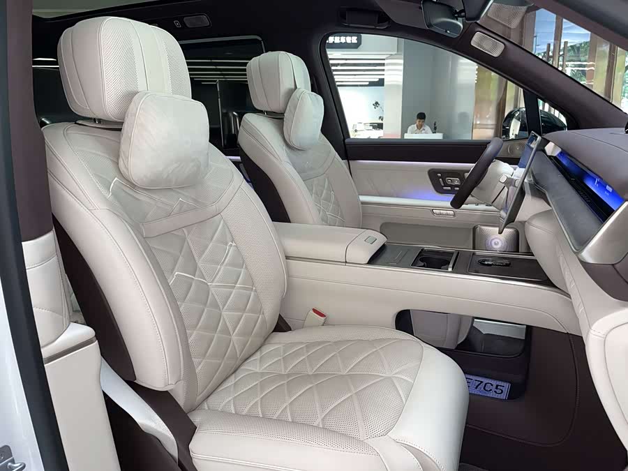 NIO ES9 2026 102kWh Executive Island Signature - zdjęcie 13