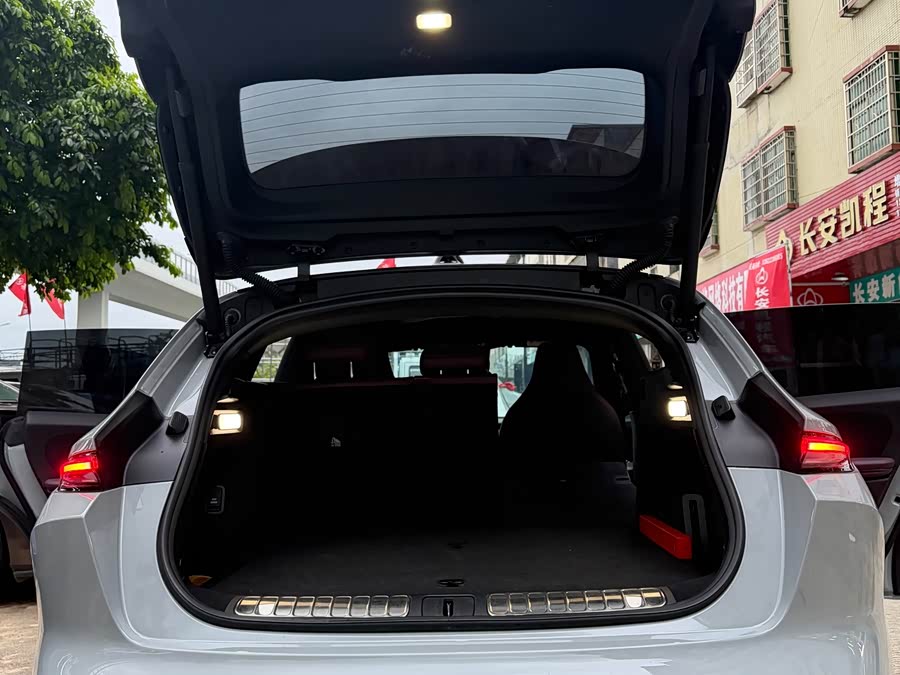 NIO ET5T 2024 75kWh Touring - zdjęcie 9