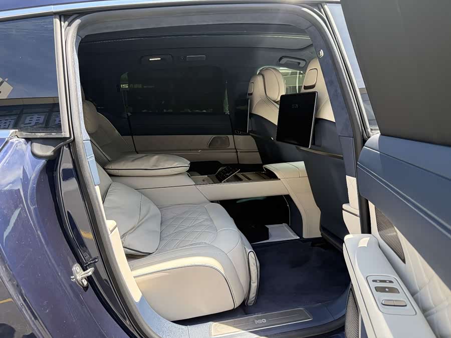 NIO ET9 2025 102kWh First Edition Limited - zdjęcie 9