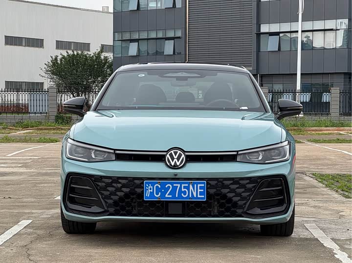 Passat 2025 Pro 380TSI Starry Dragon Luxury - zdjęcie 13